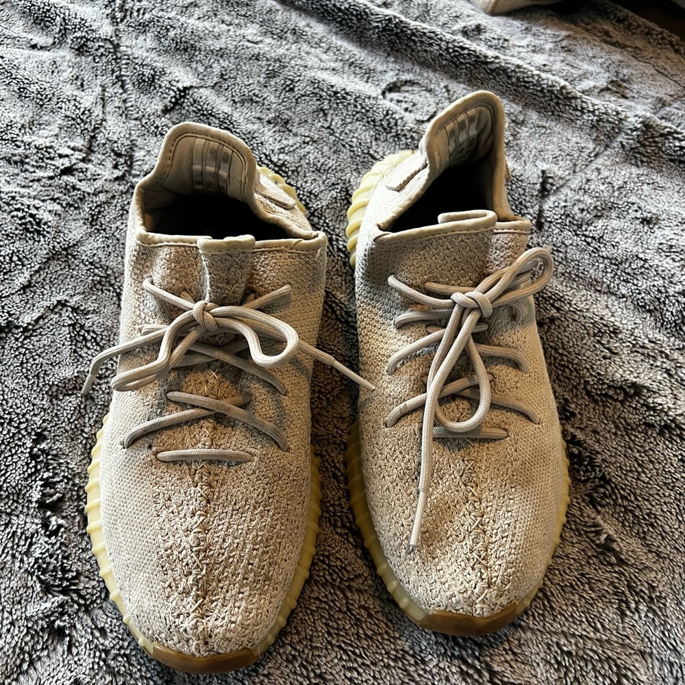 Yeezy Men's Beige Sneakers